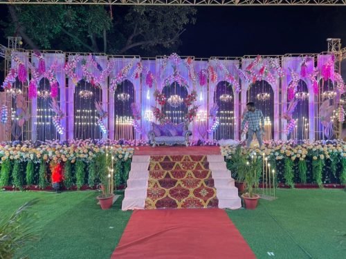 Wedding Stage Decoration | Pastel Theme With Flowers & Lights - Phule Weddings