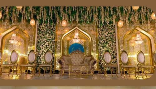 Simple Wedding Stage Decoration With Flowers | Affordable Wedding Decor - Phule Weddings