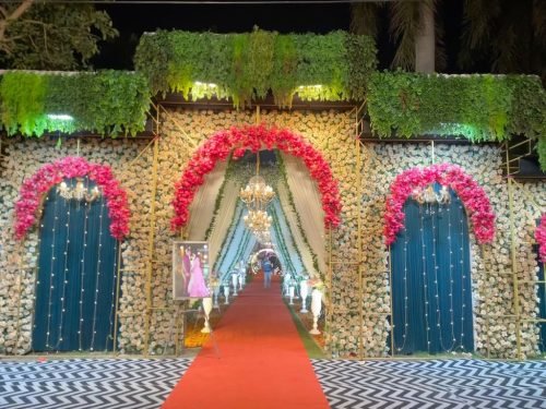 Wedding Passage With Golden Drapes And Stage Entry – Phule Weddings