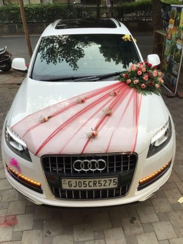 Simple Car Decoration For Marriage With Flowers And Balloons | Phule Weddings